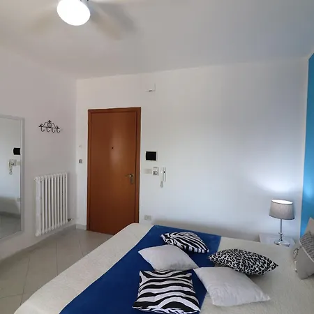 Via Alimini Hotel
